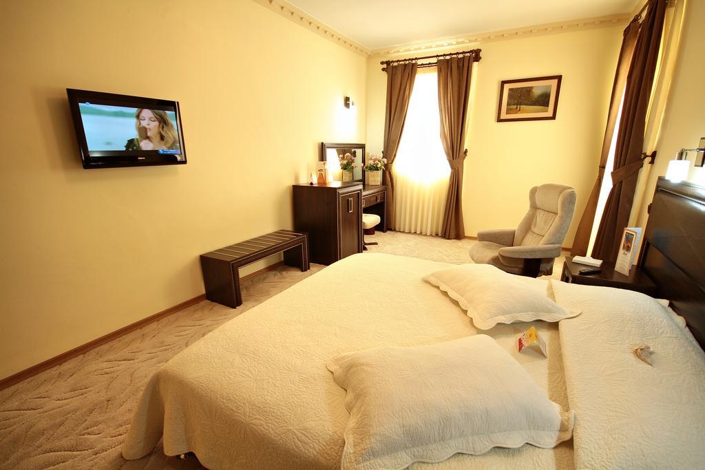 Peri Tower Hotel Невшехир Стая снимка