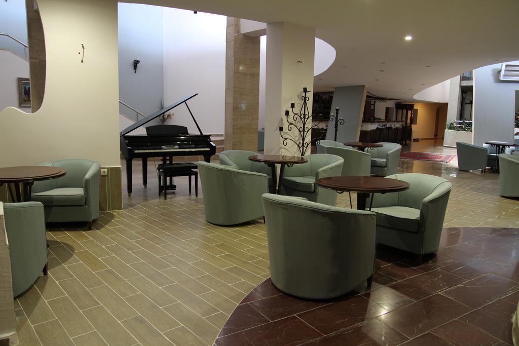 Peri Tower Hotel Невшехир Екстериор снимка